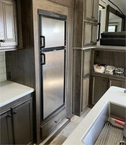 2020 HEARTLAND MILESTONE 379FLML full