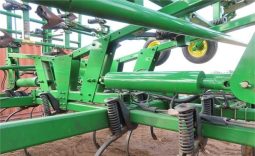 2011 JOHN DEERE 2210 full