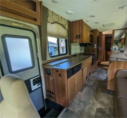 2018 COACHMEN LEPRECHAUN 319MB full
