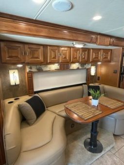 2014 TIFFIN ALLEGRO BREEZE 32BR full