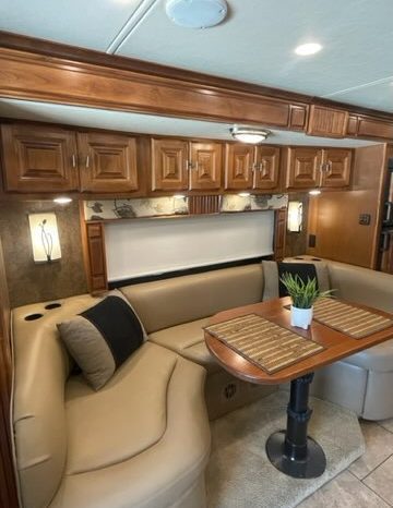2014 TIFFIN ALLEGRO BREEZE 32BR full