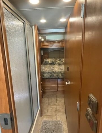 2014 TIFFIN ALLEGRO BREEZE 32BR full