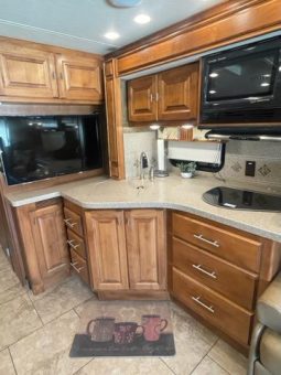 2014 TIFFIN ALLEGRO BREEZE 32BR full