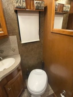 2014 TIFFIN ALLEGRO BREEZE 32BR full