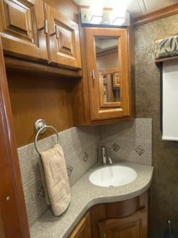 2014 TIFFIN ALLEGRO BREEZE 32BR full