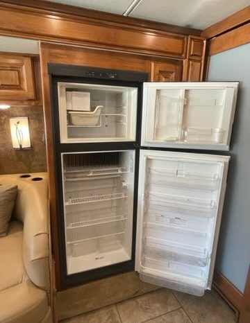 2014 TIFFIN ALLEGRO BREEZE 32BR full