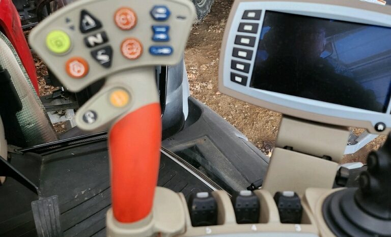 2018 MASSEY FERGUSON 8727 full