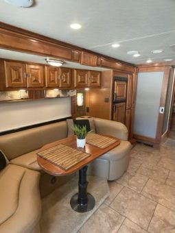 2014 TIFFIN ALLEGRO BREEZE 32BR full