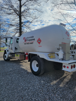 2005 International 4400 full