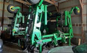 2019 JOHN DEERE 2510H