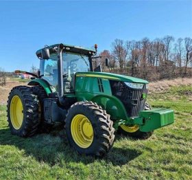 2011 JOHN DEERE 7215R