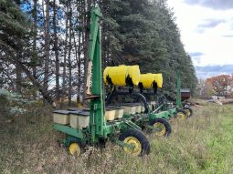 2006 John Deere 7100 full