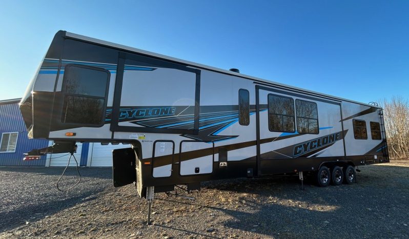 2024 Heartland & 2017 Ram 3500 Laramie DRW full