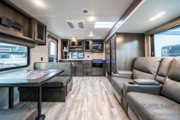 2023 GRAND DESIGN TRANSCEND XPLOR 231RK & 2017 Dodge Ram full