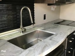 2023 GRAND DESIGN TRANSCEND XPLOR 231RK & 2017 Dodge Ram full