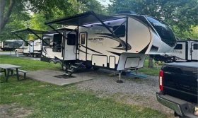 2022 GRAND DESIGN REFLECTION 303RLS