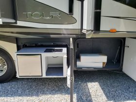 2014 Winnebago Tour 42 QD,