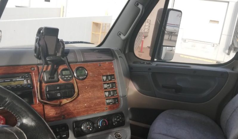 2015 Freightliner Cascadia 125 full