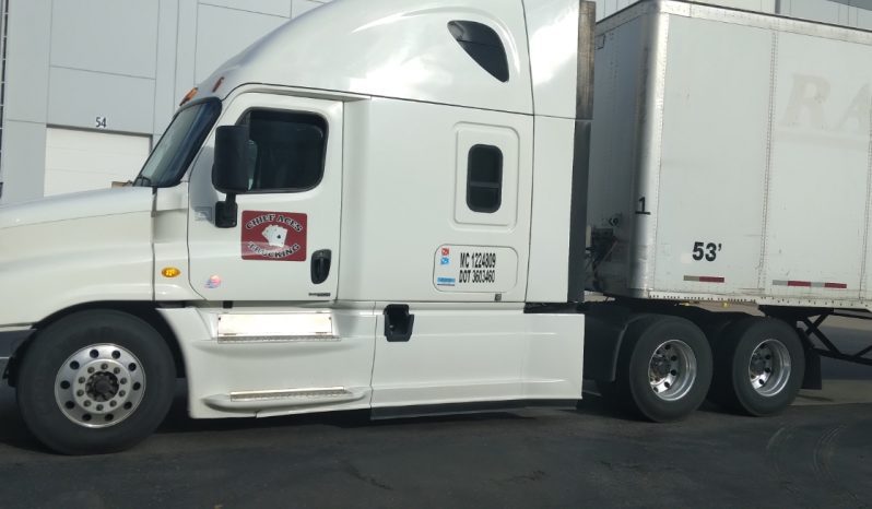 2015 Freightliner Cascadia 125 full