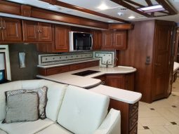 2014 Winnebago Tour 42 QD, full