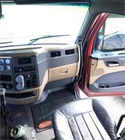 2017 PETERBILT 567 full