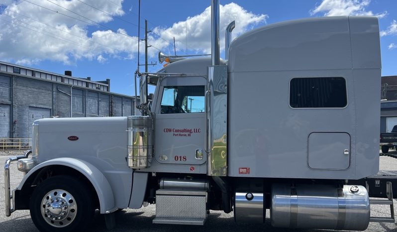 2019 Peterbilt 389 with 2024 Utility Trailer full