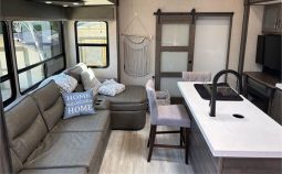 2022 GRAND DESIGN SOLITUDE S CLASS 3740BH-R full