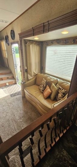 2012 HEARTLAND BIG COUNTRY 3690SL full