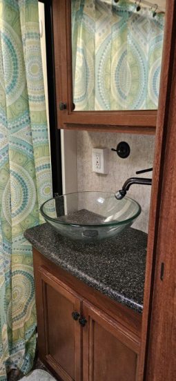 2012 HEARTLAND BIG COUNTRY 3690SL full