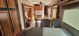 2012 HEARTLAND BIG COUNTRY 3690SL full
