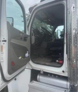 2019 PETERBILT 567 full