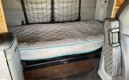 2006 Freightliner Columbia 112 with Car Carrier full