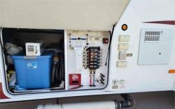 2016 Chevy Silverado Duramax slt & 2011 PETERSON INDUSTRIES EXCEL WINSLOW 31RSE full