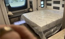 2021 FOREST RIVER CEDAR CREEK CHAMPAGNE 38EBS full