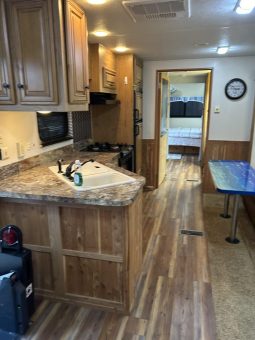 2011 HL Enterprise Harbor View 33CKWT full