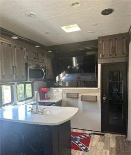 2020 HEARTLAND TORQUE 373 full