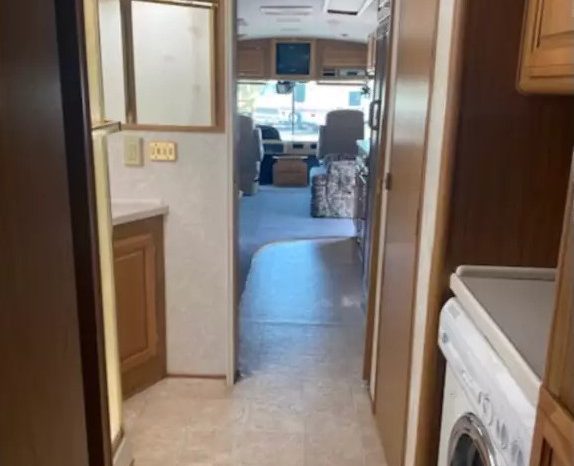 1999 FLEETWOOD BOUNDER full