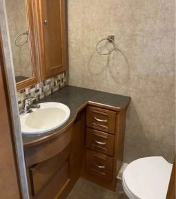 2017 WINNEBAGO SUNOVA 36Z full