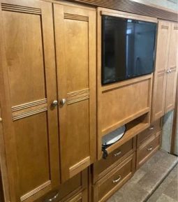 2017 WINNEBAGO SUNOVA 36Z full