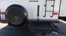 2017 FOREST RIVER ROCKWOOD ULTRA LITE 2703WS full