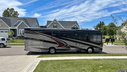2022 WINNEBAGO FORZA 34T