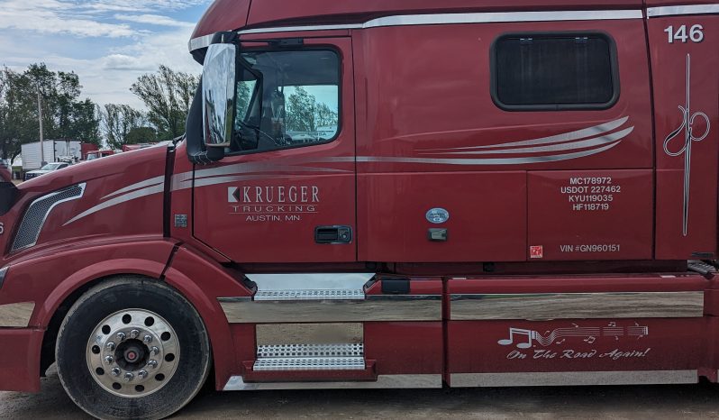 2016 Volvo VNL42T730 full