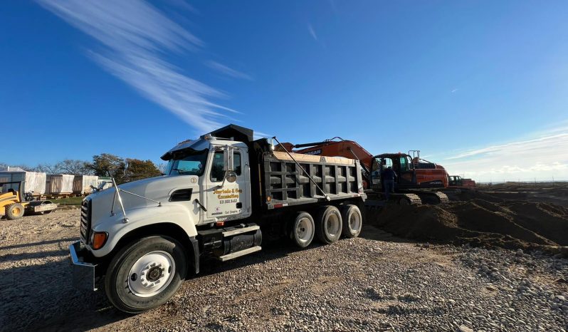 2006 Mack Granite CV713 Dump Truck  with Trailer full