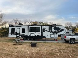 2022 GRAND DESIGN MOMENTUM M CLASS 381MS full