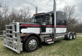 1999 PETERBILT 379