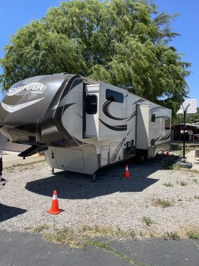 2015 Grand Solitude 325X