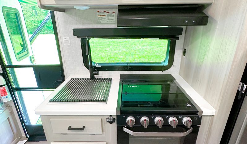 2023 FOREST RIVER FLAGSTAFF E-PRO 20BHS full