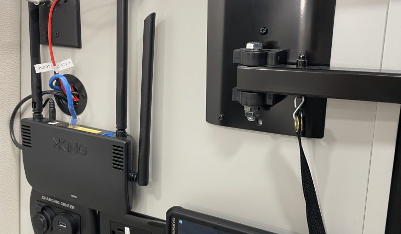 2025 COACHMEN GALLERIA LI3 24A full