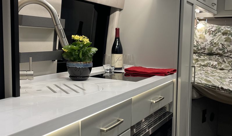 2025 COACHMEN GALLERIA LI3 24A full