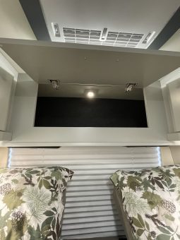 2025 COACHMEN GALLERIA LI3 24A full